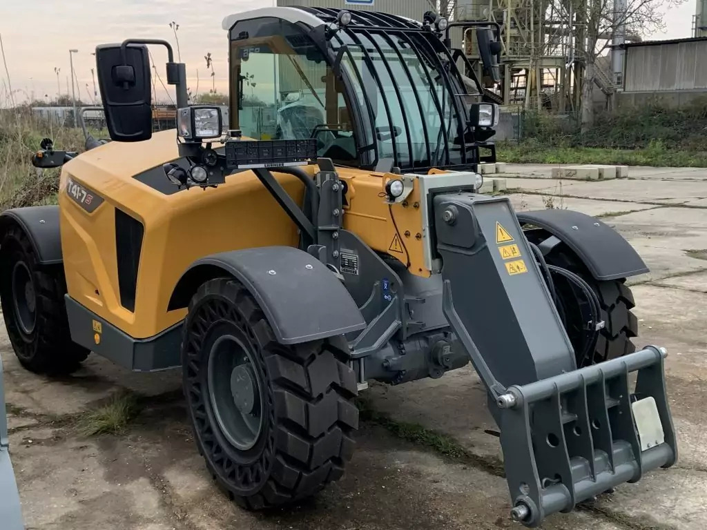 2022 Liebherr T 41-7 V - آلة رفع ونقل تلسكوبية: صورة 1 2022 Liebherr T 41-7 V - آلة رفع ونقل تلسكوبية: صورة 1
