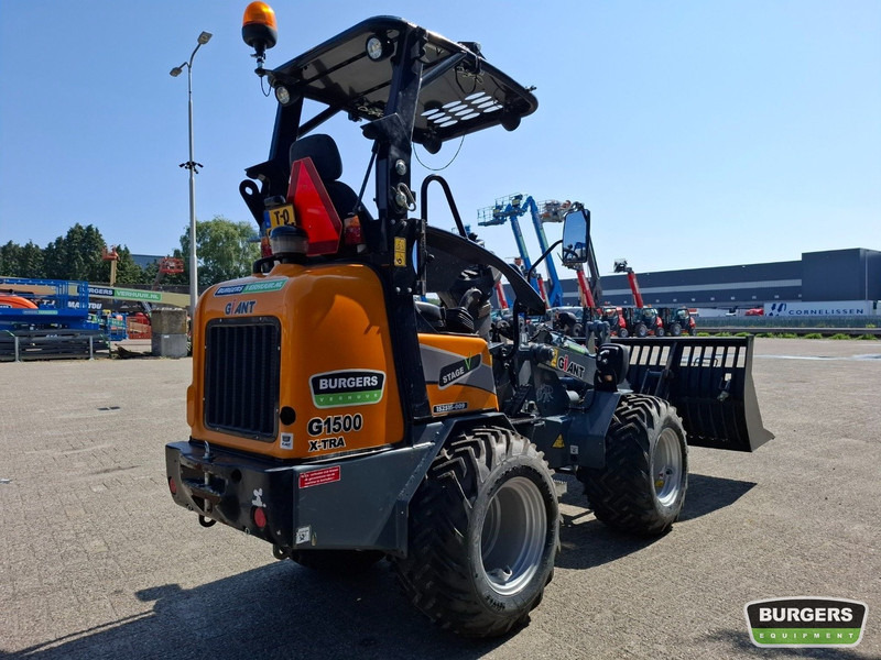 Giant G1500 X-TRA - اللودر المجنزر صغير: صورة 3 Giant G1500 X-TRA - اللودر المجنزر صغير: صورة 3