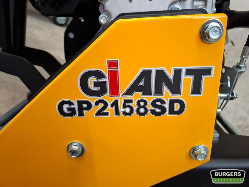 Giant GP2158SD - صفيحة هزازة: صورة 5 Giant GP2158SD - صفيحة هزازة: صورة 5