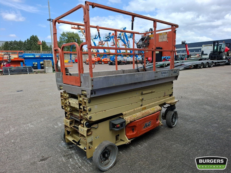 JLG 3246ES - مرفاع مقصي: صورة 3 JLG 3246ES - مرفاع مقصي: صورة 3
