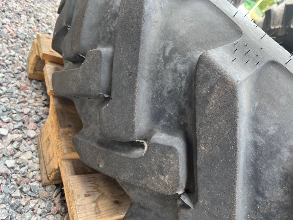Alliance 15,5-25 till Volvo L45 , L40 - إطارات - آلات الإنشاء: صورة 4 Alliance 15,5-25 till Volvo L45 , L40 - إطارات - آلات الإنشاء: صورة 4