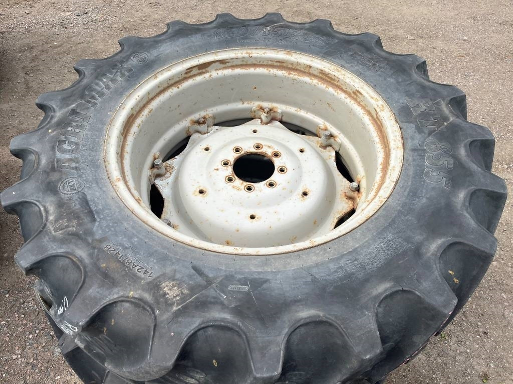 BKT 420/85R34 till MF 3060 3070 3050  - إطارات - آلات زراعية: صورة 2 BKT 420/85R34 till MF 3060 3070 3050  - إطارات - آلات زراعية: صورة 2