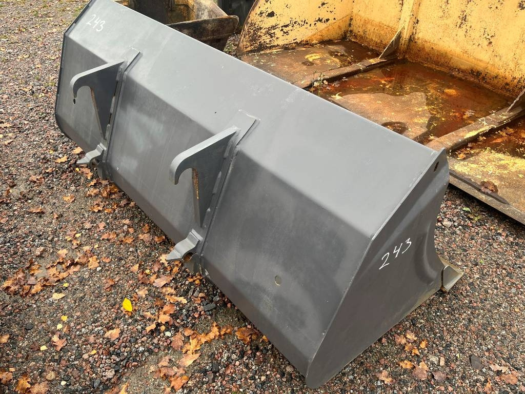 Grusskopa Jordskopa Trima SMS fäste - بكت شيول: صورة 1 Grusskopa Jordskopa Trima SMS fäste - بكت شيول: صورة 1