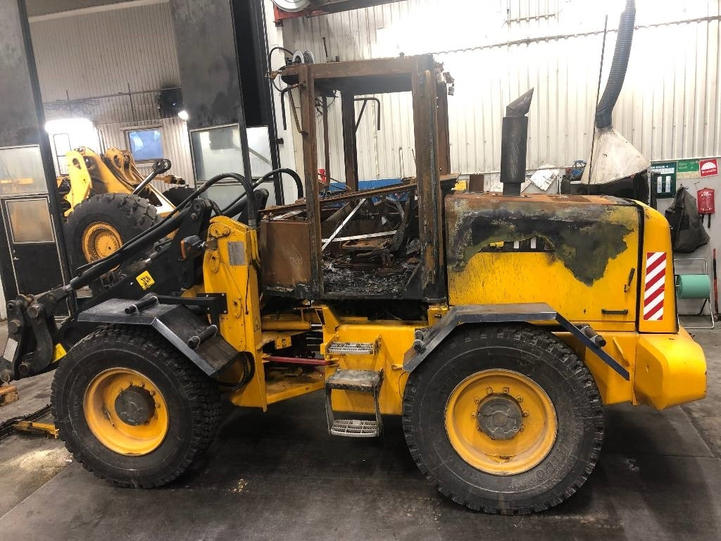 JCB 411 HT Dismantled for spare parts - اللودر بعجل: صورة 1 JCB 411 HT Dismantled for spare parts - اللودر بعجل: صورة 1
