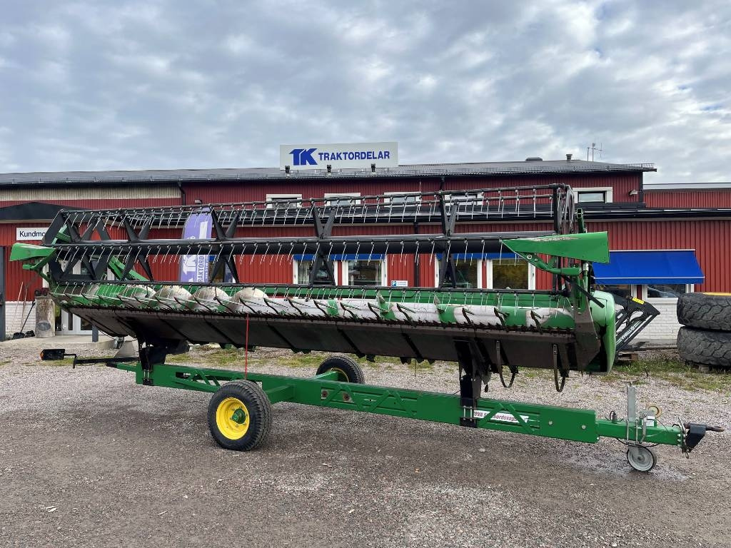 John Deere 622R Skärbord / Header 22 fot till JD T550 i - ملحقات حصادات: صورة 1 John Deere 622R Skärbord / Header 22 fot till JD T550 i - ملحقات حصادات: صورة 1