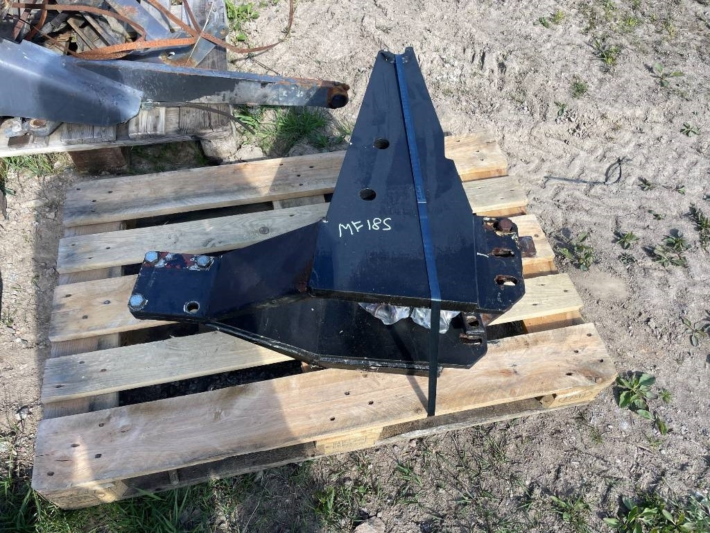 Lastarfäste Trima MF 185 165 175 - ملحق - آلات الإنشاء: صورة 1 Lastarfäste Trima MF 185 165 175 - ملحق - آلات الإنشاء: صورة 1