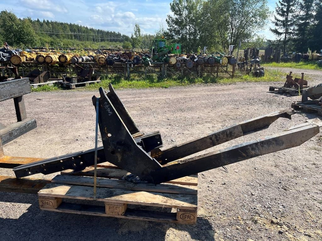 Lastarfäste Trima till Belarus 820 - ملحق - اللودر: صورة 2 Lastarfäste Trima till Belarus 820 - ملحق - اللودر: صورة 2