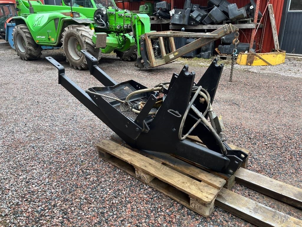 Lastarfäste Trima till Ford 5600 6600 7600 5610 66 - ملحق - آلات زراعية: صورة 1 Lastarfäste Trima till Ford 5600 6600 7600 5610 66 - ملحق - آلات زراعية: صورة 1