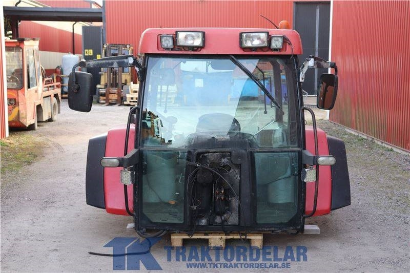 McCormick MTX 185  - كابينة - آلات زراعية: صورة 1 McCormick MTX 185  - كابينة - آلات زراعية: صورة 1