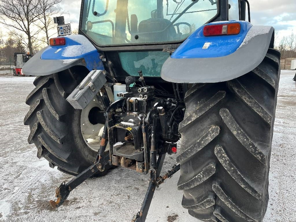 New Holland T 5070 Dismantled. Only spare parts - جرار: صورة 4 New Holland T 5070 Dismantled. Only spare parts - جرار: صورة 4