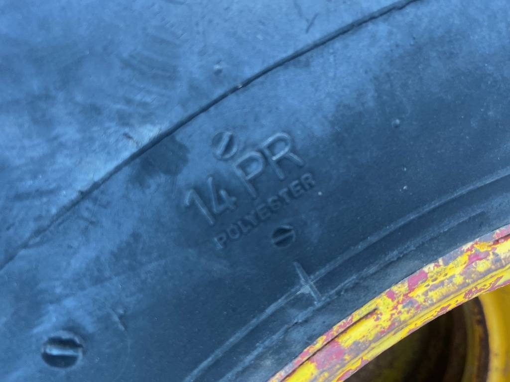 Nokian 18,4-34 14,9-24 till Volvo Bm 840 841 - إطارات - آلات الإنشاء: صورة 5 Nokian 18,4-34 14,9-24 till Volvo Bm 840 841 - إطارات - آلات الإنشاء: صورة 5