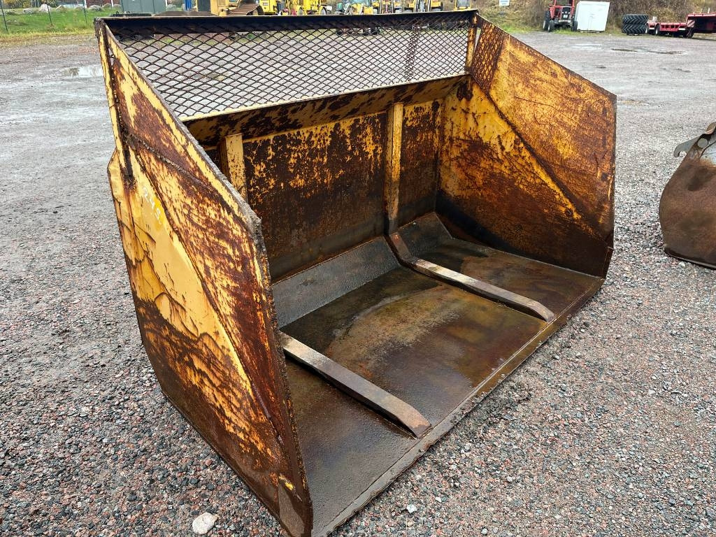 Snöskopa / Lättmatrialskopa Lilla Bm fästet - بكت - آلات الإنشاء: صورة 1 Snöskopa / Lättmatrialskopa Lilla Bm fästet - بكت - آلات الإنشاء: صورة 1