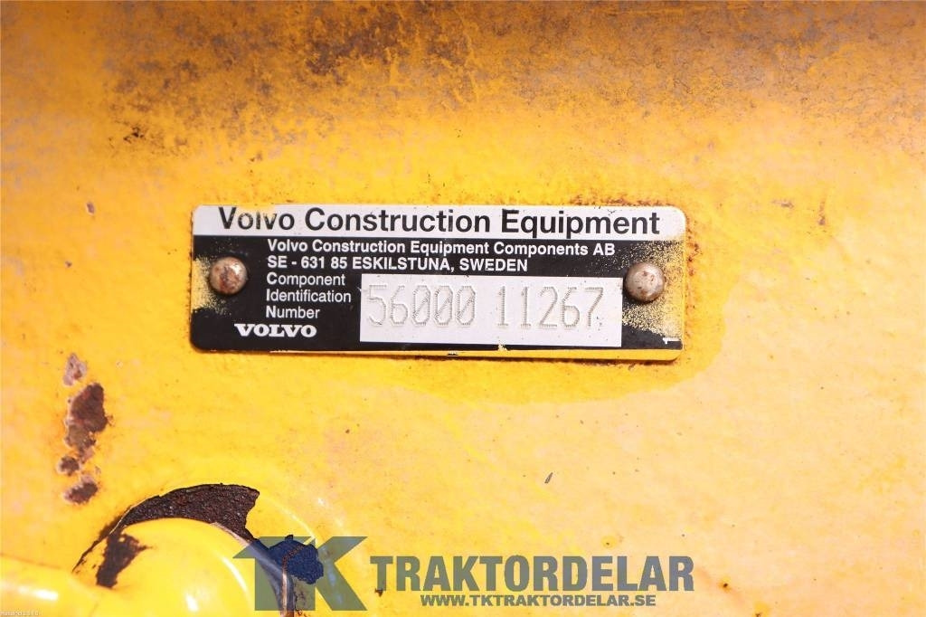 Volvo L 180 F Framvagn - المحور و قطع الغيار - آلات الإنشاء: صورة 3 Volvo L 180 F Framvagn - المحور و قطع الغيار - آلات الإنشاء: صورة 3