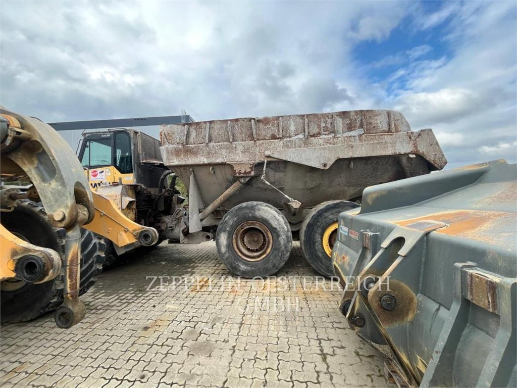 Komatsu HM300-2 - شاحنة مفصلية: صورة 4 Komatsu HM300-2 - شاحنة مفصلية: صورة 4