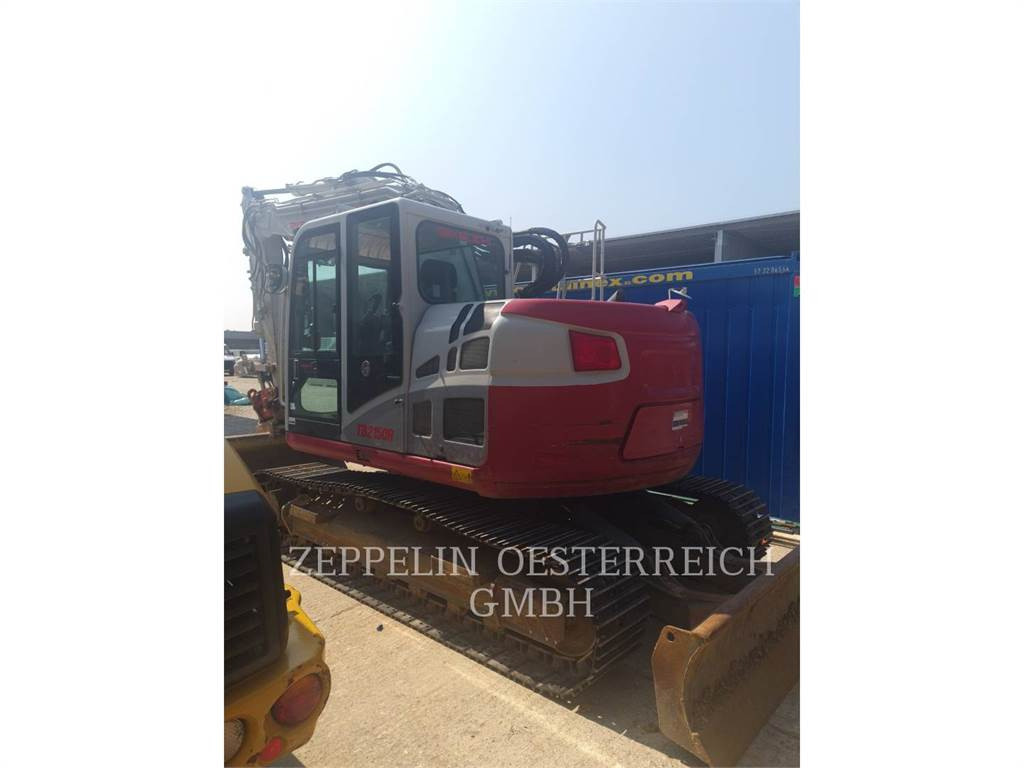 Takeuchi TB2150R - حفار زاحف: صورة 4 Takeuchi TB2150R - حفار زاحف: صورة 4