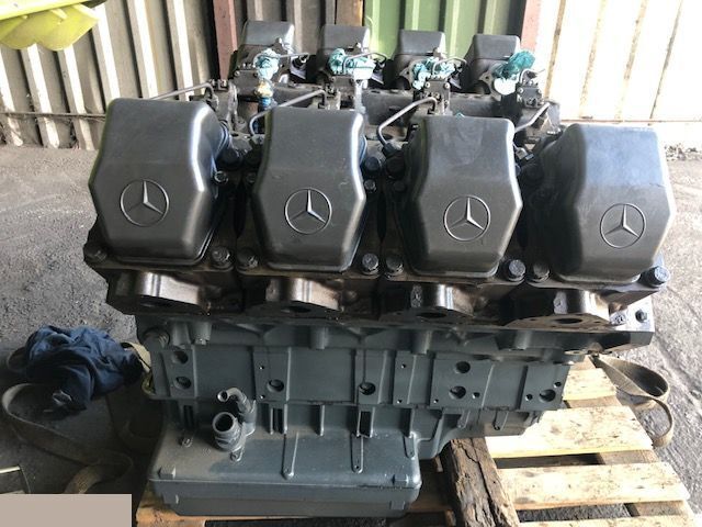 Claas Jaguar - Silnik Mercedes OM 502LA - محرك - حصادة الأعلاف: صورة 2 Claas Jaguar - Silnik Mercedes OM 502LA - محرك - حصادة الأعلاف: صورة 2