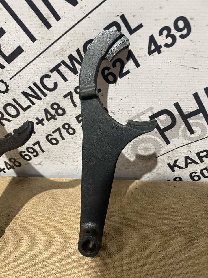 Fiat Agri 70-90, 90, 93, 94 - widełki - قطع الغيار - آلات زراعية: صورة 2 Fiat Agri 70-90, 90, 93, 94 - widełki - قطع الغيار - آلات زراعية: صورة 2