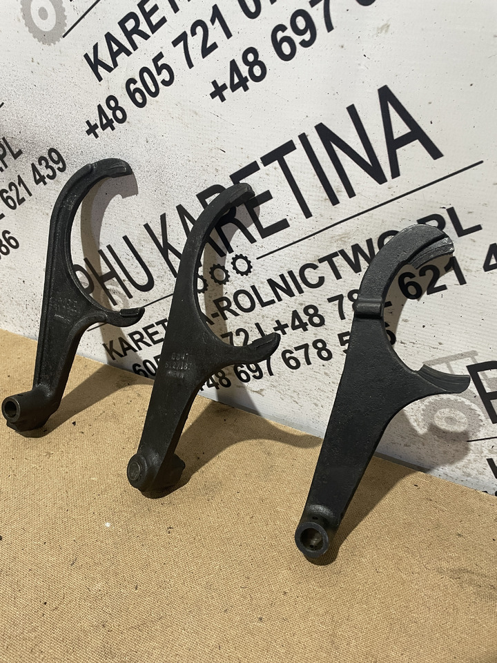 Fiat Agri 70-90, 90, 93, 94 - widełki - قطع الغيار - آلات زراعية: صورة 1 Fiat Agri 70-90, 90, 93, 94 - widełki - قطع الغيار - آلات زراعية: صورة 1