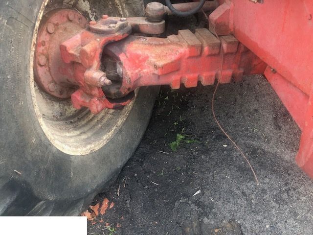 المحور و قطع الغيار - آلة رفع ونقل تلسكوبية Manitou 626 - Most: صورة 8 المحور و قطع الغيار - آلة رفع ونقل تلسكوبية Manitou 626 - Most: صورة 8