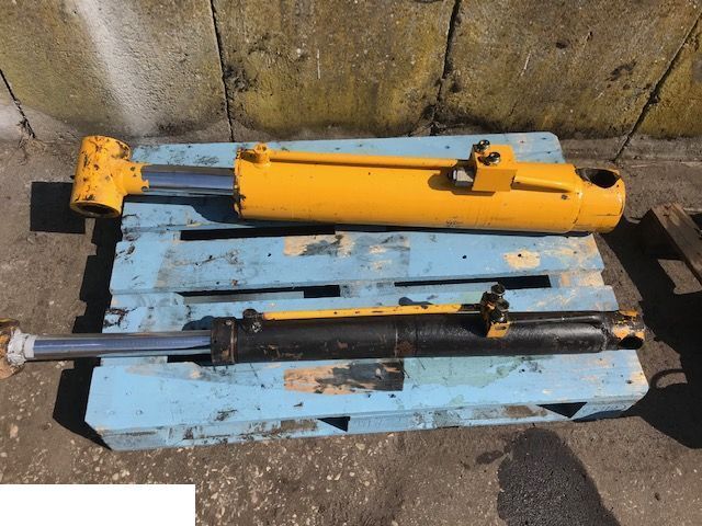 Matbro ts 280 - Siłowniki Hydraulika - أسطوانة هيدروليكية - آلات زراعية: صورة 4 Matbro ts 280 - Siłowniki Hydraulika - أسطوانة هيدروليكية - آلات زراعية: صورة 4