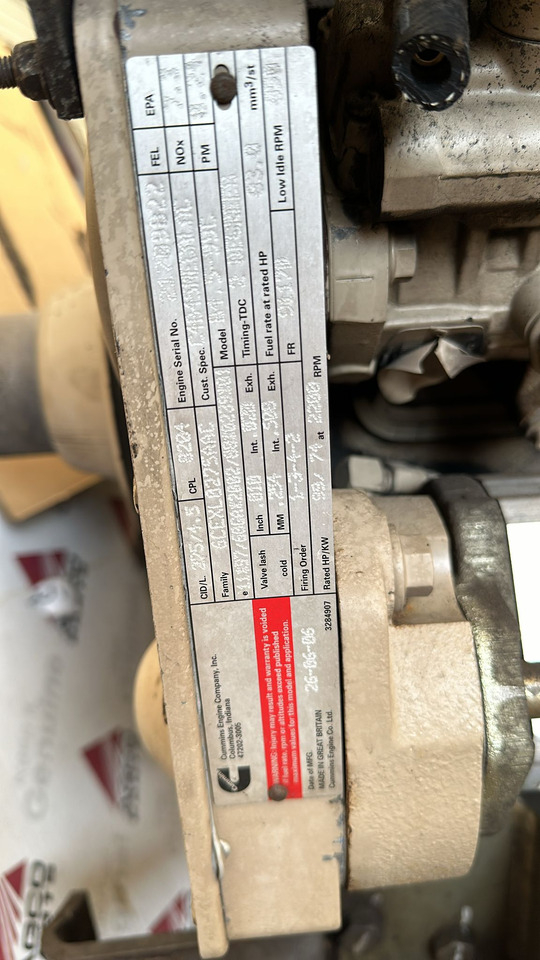 Silnik Cummins b4.5-99c - محرك - آلات الإنشاء: صورة 3 Silnik Cummins b4.5-99c - محرك - آلات الإنشاء: صورة 3