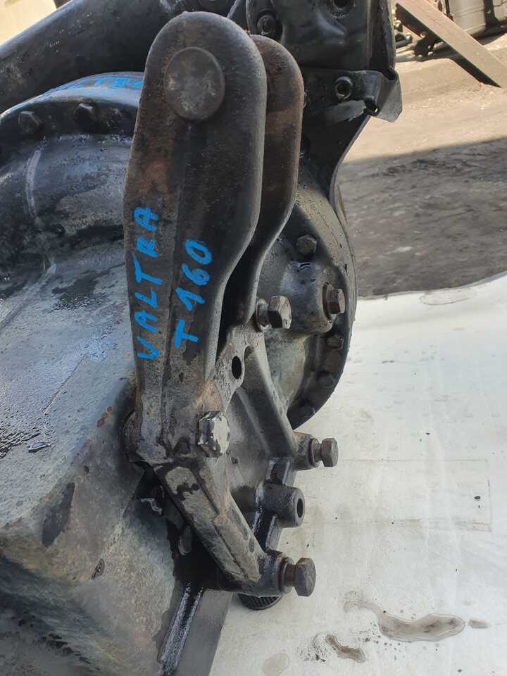 مفصل التوجيه - آلات زراعية Valtra T190 - Zwolnica - Zwrotnica - Półoś - Skrzynia - Silnik - Siłowniki - Tylny WOM: صورة 12 مفصل التوجيه - آلات زراعية Valtra T190 - Zwolnica - Zwrotnica - Półoś - Skrzynia - Silnik - Siłowniki - Tylny WOM: صورة 12