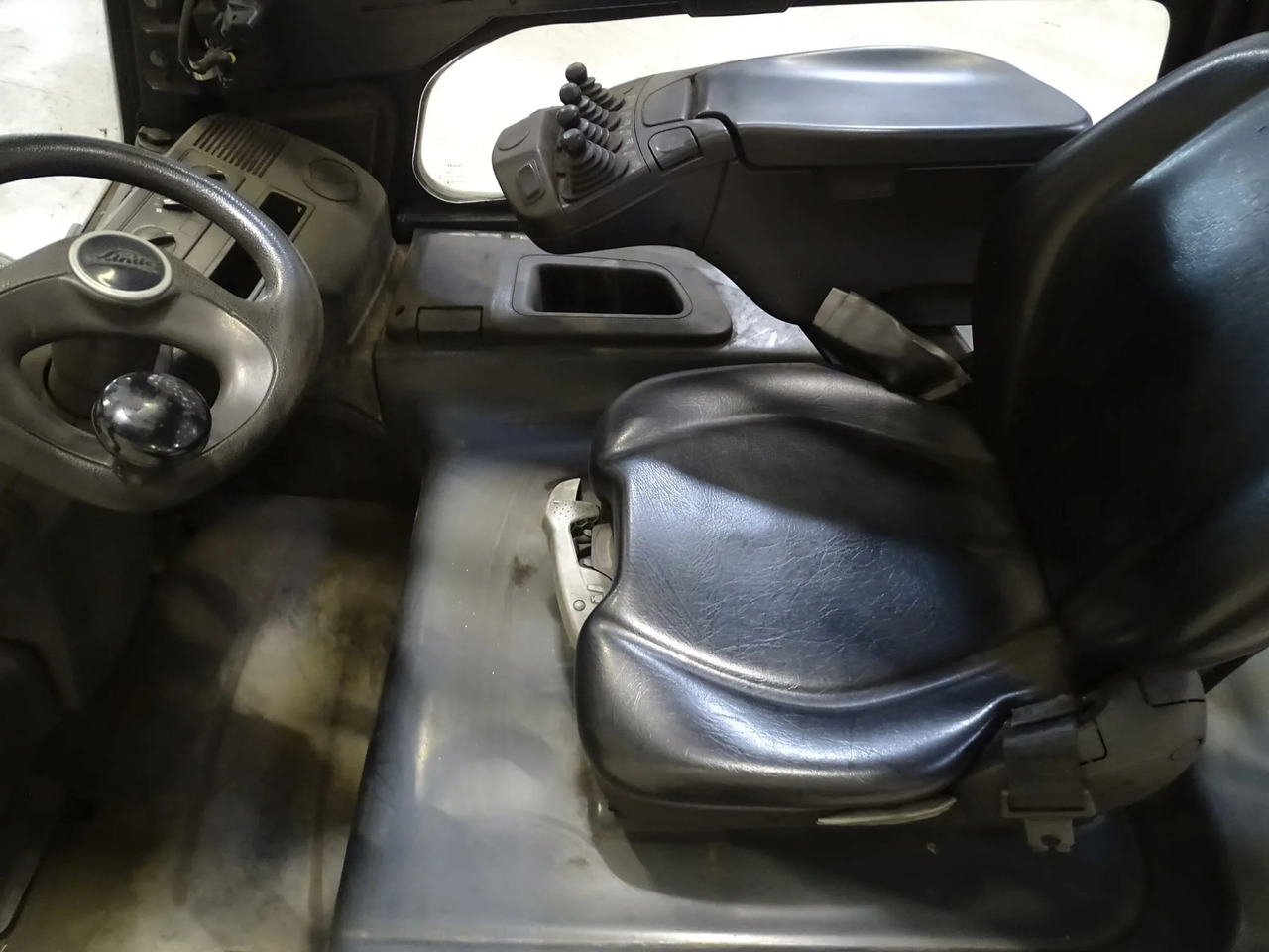 Linde E35L - رافعة شوكية كهربائية: صورة 3 Linde E35L - رافعة شوكية كهربائية: صورة 3