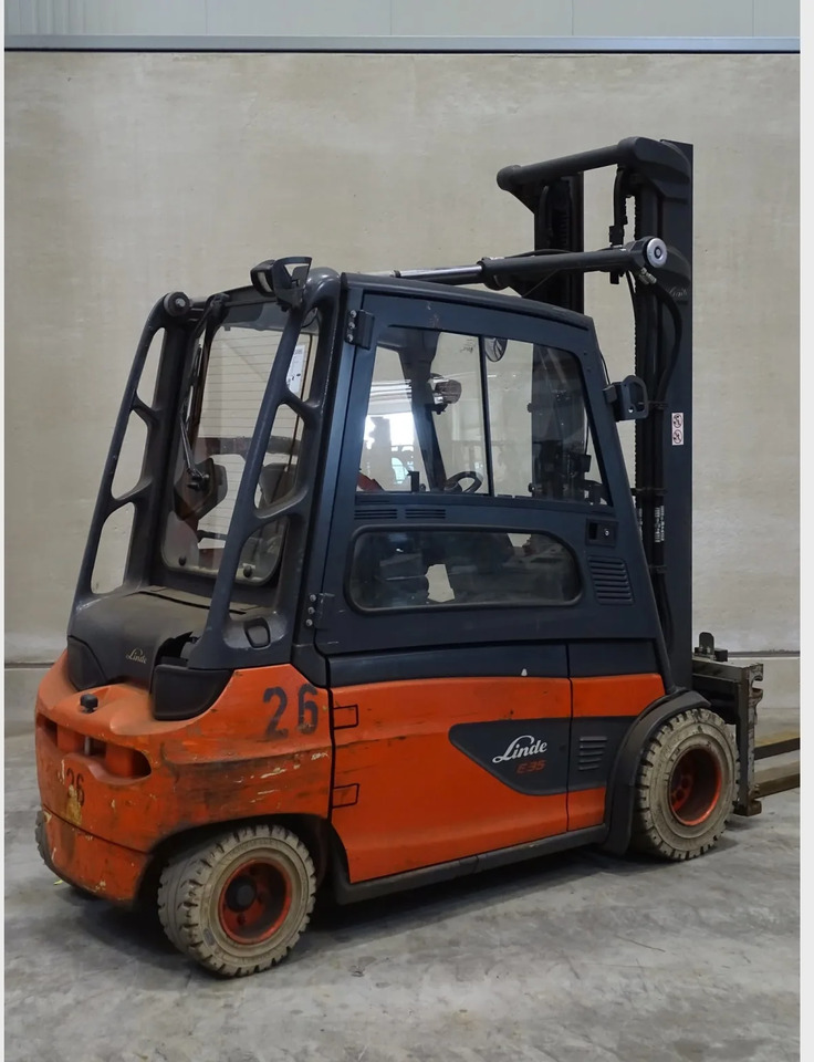 Linde E35L - رافعة شوكية كهربائية: صورة 2 Linde E35L - رافعة شوكية كهربائية: صورة 2