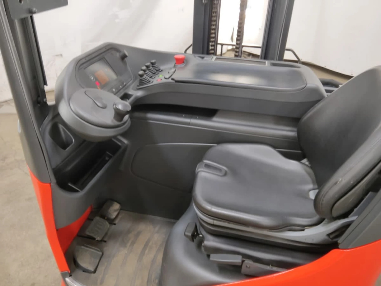 Linde R14HD - رافعة شوكية للوصول للأماكن الضيقة: صورة 4 Linde R14HD - رافعة شوكية للوصول للأماكن الضيقة: صورة 4
