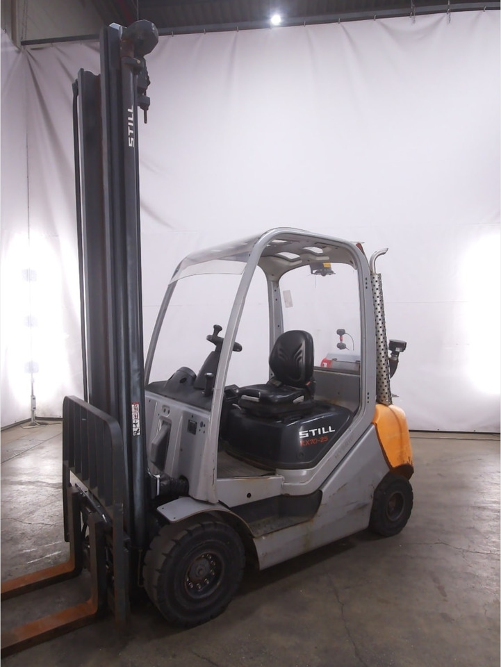 STILL RX70-25T - رافعة شوكية تعمل بالغاز: صورة 1 STILL RX70-25T - رافعة شوكية تعمل بالغاز: صورة 1