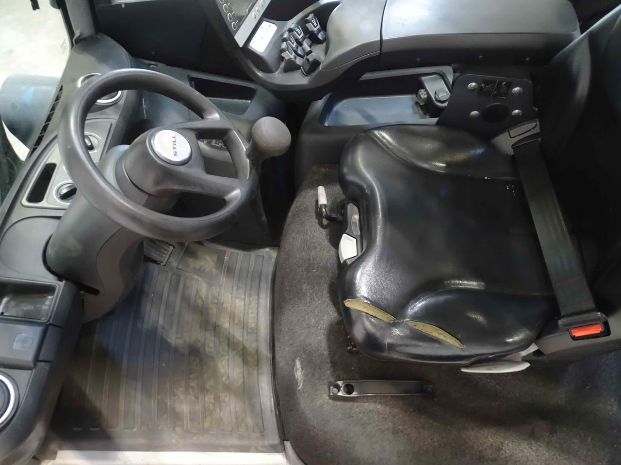 STILL RX70-25 - رافعة شوكية ديزل: صورة 3 STILL RX70-25 - رافعة شوكية ديزل: صورة 3