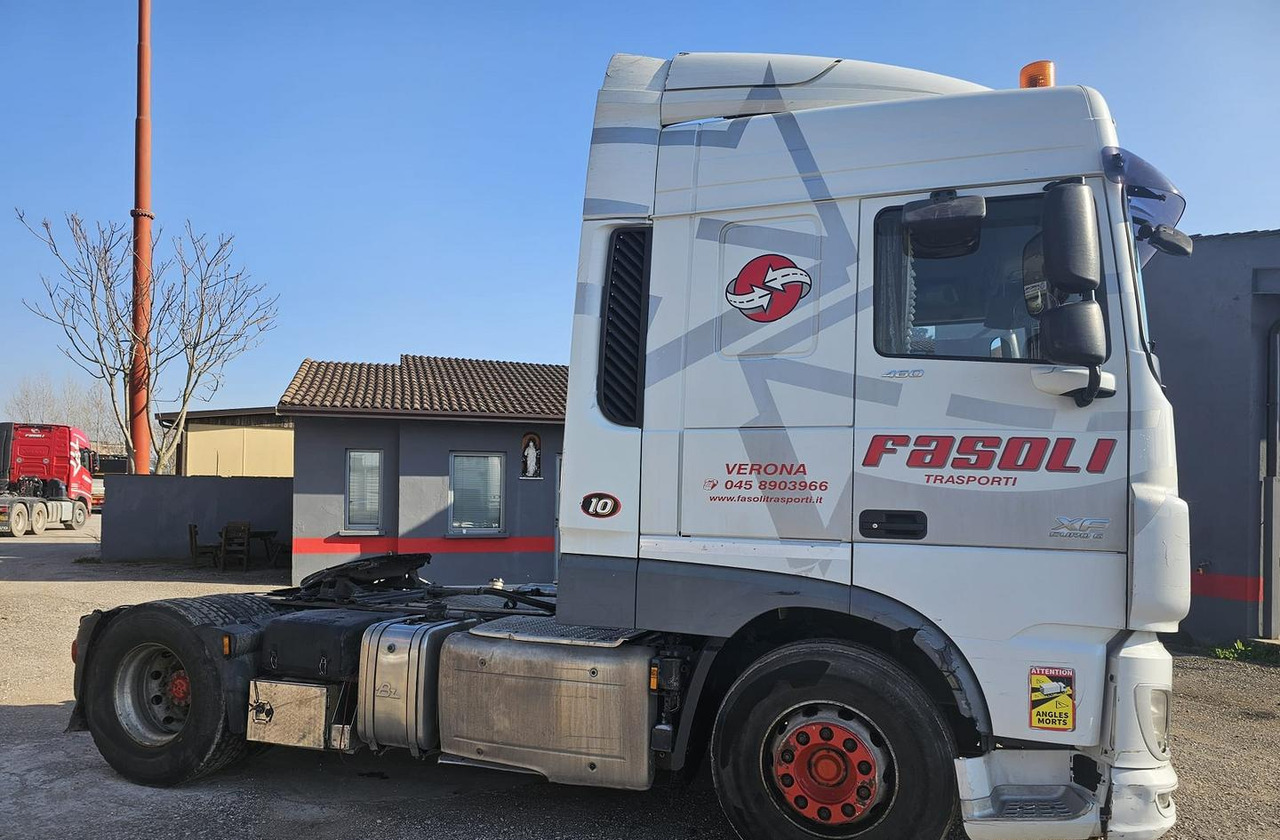 DAF XF-460 EURO 6 impianto idraulico - مقطورة السحب: صورة 2 DAF XF-460 EURO 6 impianto idraulico - مقطورة السحب: صورة 2