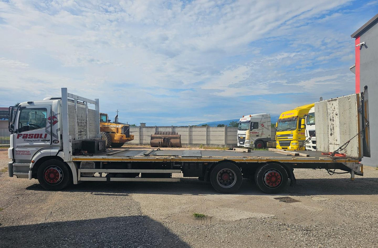 Pianale Mercedes AXOR 2533 - شاحنة سحب: صورة 4 Pianale Mercedes AXOR 2533 - شاحنة سحب: صورة 4