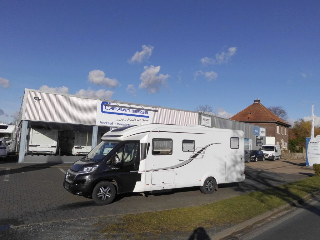 HYMER / ERIBA / HYMERCAR Tramp SL 704 Hubstützen, Solar, AHK uvm++++ - موتر هوم شبه متكامل: صورة 3 HYMER / ERIBA / HYMERCAR Tramp SL 704 Hubstützen, Solar, AHK uvm++++ - موتر هوم شبه متكامل: صورة 3