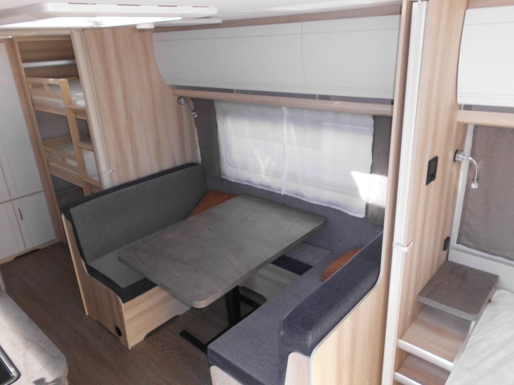 Hobby De Luxe 545 KMF 2026 3er Autark Backofen uvm.+ - كرفان سحب: صورة 5 Hobby De Luxe 545 KMF 2026 3er Autark Backofen uvm.+ - كرفان سحب: صورة 5