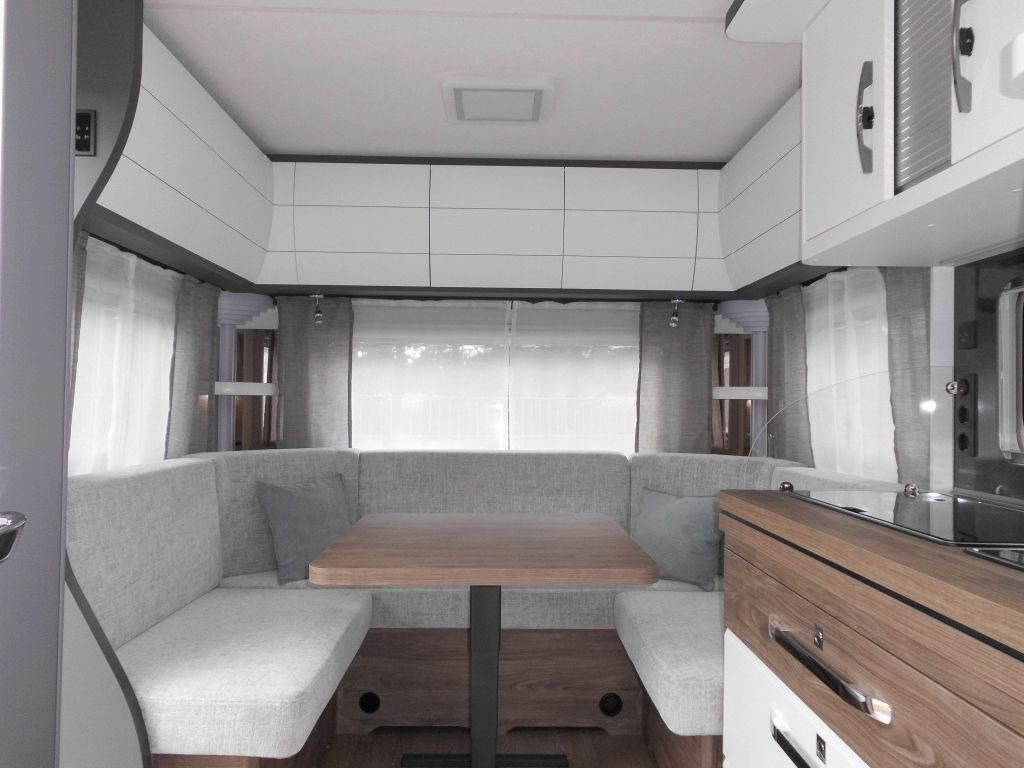 كرفان سحب Hobby Excellent Edition 540 UL 2026 AUTARK TEPPICH 180: صورة 6 كرفان سحب Hobby Excellent Edition 540 UL 2026 AUTARK TEPPICH 180: صورة 6