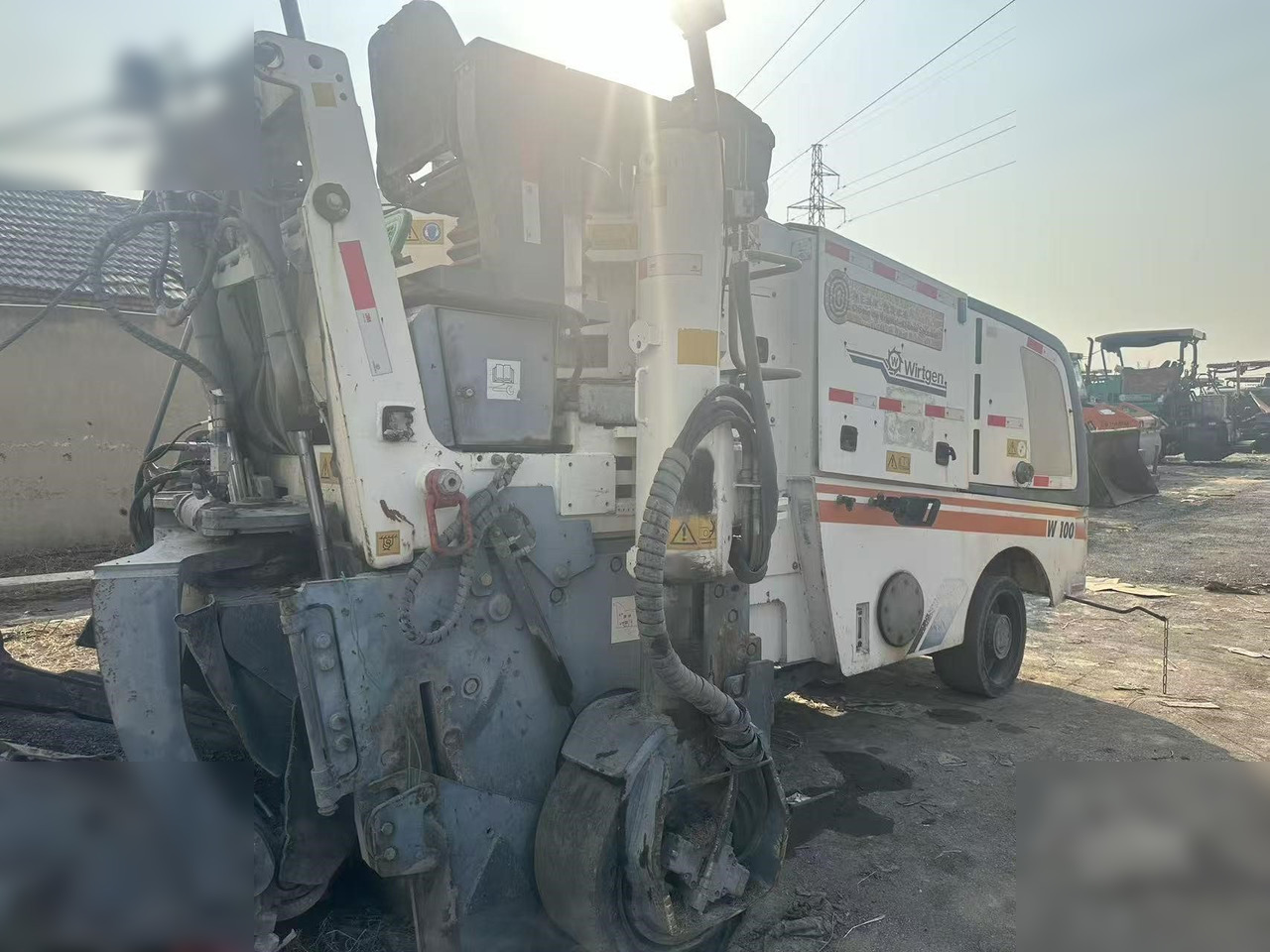 2011 WIRTGEN W100 - ماكينة الكشط على البارد: صورة 4 2011 WIRTGEN W100 - ماكينة الكشط على البارد: صورة 4