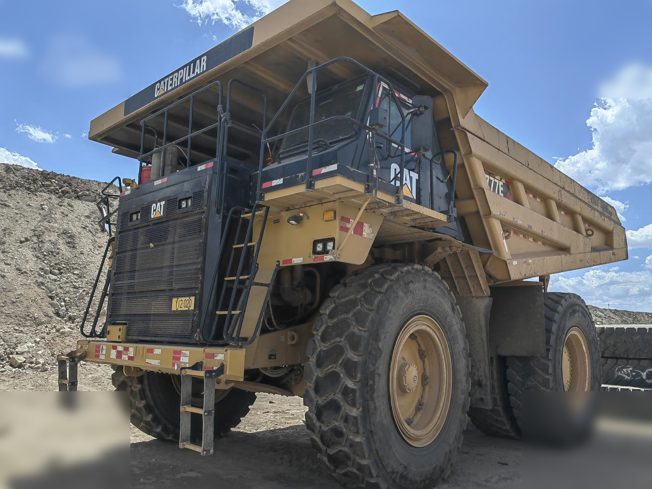 2018 CATERPILLAR 777E - شاحنة قلابة صلبة/ شاحنة صخور: صورة 1 2018 CATERPILLAR 777E - شاحنة قلابة صلبة/ شاحنة صخور: صورة 1