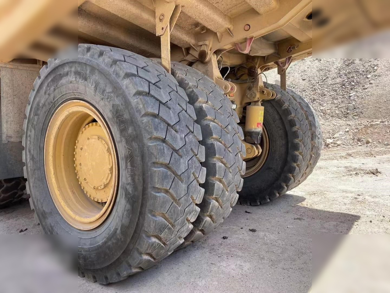 2018 CATERPILLAR 777E - شاحنة قلابة صلبة/ شاحنة صخور: صورة 3 2018 CATERPILLAR 777E - شاحنة قلابة صلبة/ شاحنة صخور: صورة 3