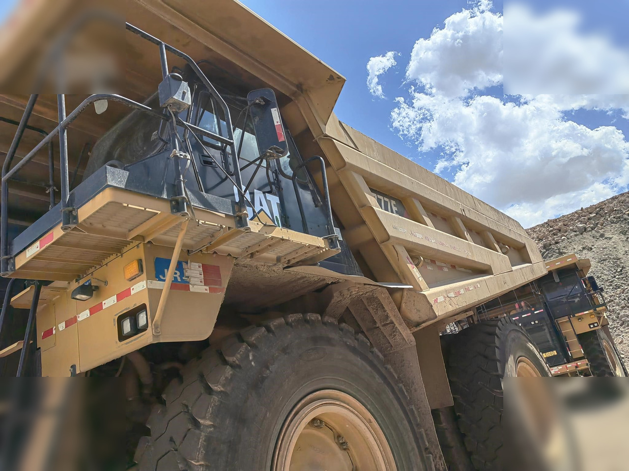 2018 CATERPILLAR 777E - شاحنة قلابة صلبة/ شاحنة صخور: صورة 3 2018 CATERPILLAR 777E - شاحنة قلابة صلبة/ شاحنة صخور: صورة 3