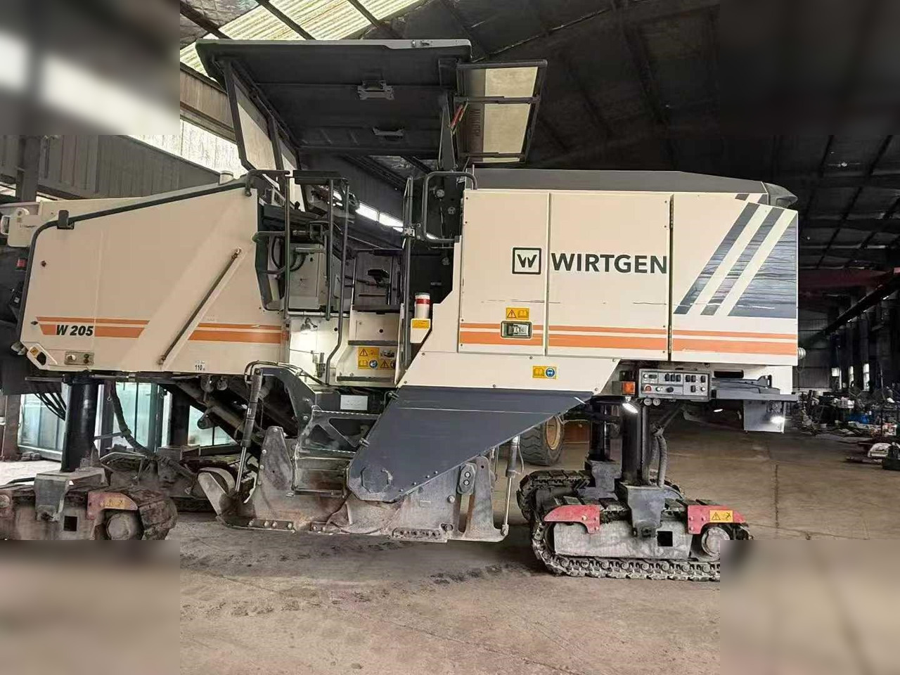 2021 WIRTGEN W205 - ماكينة الكشط على البارد: صورة 1 2021 WIRTGEN W205 - ماكينة الكشط على البارد: صورة 1