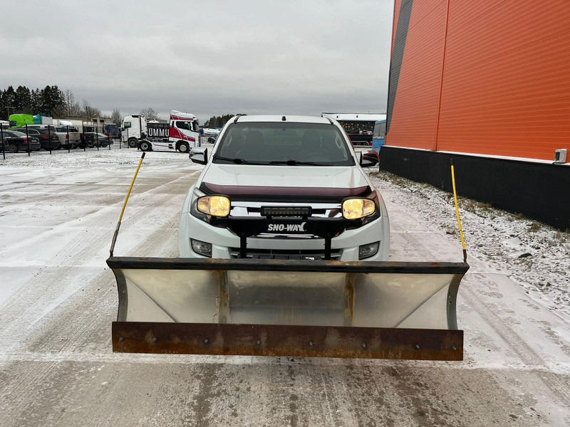 Isuzu D-max 4x4 SNOW PLOW & SPREADER - سيارة: صورة 3 Isuzu D-max 4x4 SNOW PLOW & SPREADER - سيارة: صورة 3