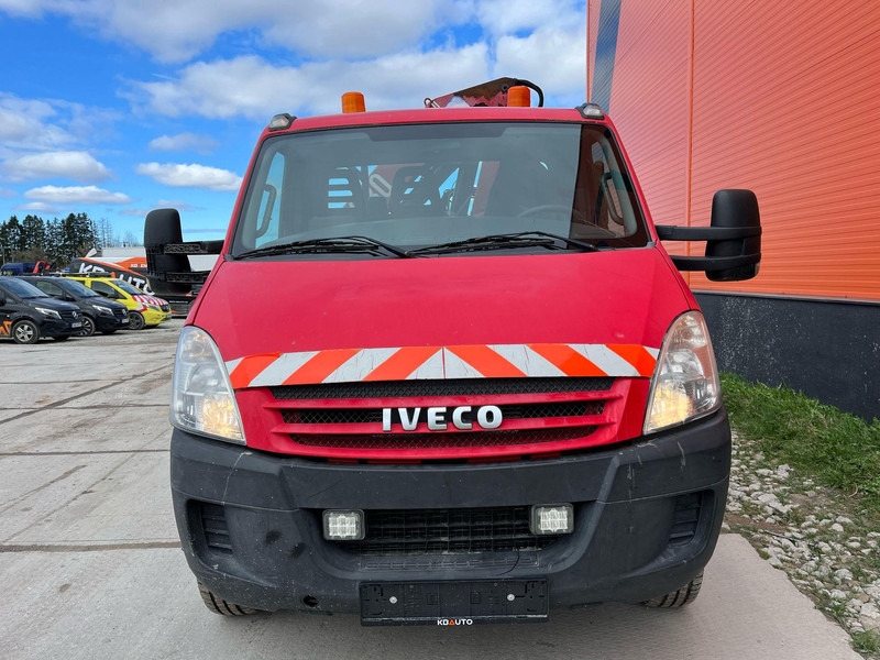 Iveco Daily 65C18 4x2 HMF 683 K2 / PLATFORM L=4256 mm - شاحنة توصيل مفتوحة: صورة 3 Iveco Daily 65C18 4x2 HMF 683 K2 / PLATFORM L=4256 mm - شاحنة توصيل مفتوحة: صورة 3