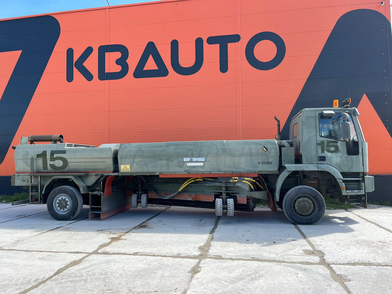 Iveco Fresia F 2000 4x4 SNOW PLOW / BROOM / BLOWER - سياره كنس شوارع: صورة 5 Iveco Fresia F 2000 4x4 SNOW PLOW / BROOM / BLOWER - سياره كنس شوارع: صورة 5