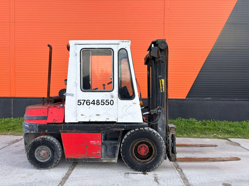 Kalmar DB 4-500 - رافعة شوكية ديزل: صورة 4 Kalmar DB 4-500 - رافعة شوكية ديزل: صورة 4