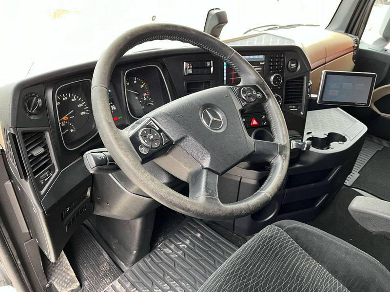 شاحنة صندوقية Mercedes-Benz Actros 2545 6x2*4 BOX L=7445 mm: صورة 15