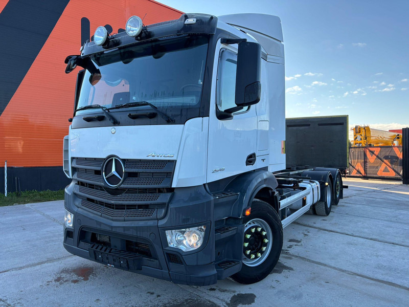 Mercedes-Benz Antos 2545 6x2 RETARDER / CHASSIS L=7812 mm - شاحنة بهيكل معدني للمقصورة: صورة 2 Mercedes-Benz Antos 2545 6x2 RETARDER / CHASSIS L=7812 mm - شاحنة بهيكل معدني للمقصورة: صورة 2