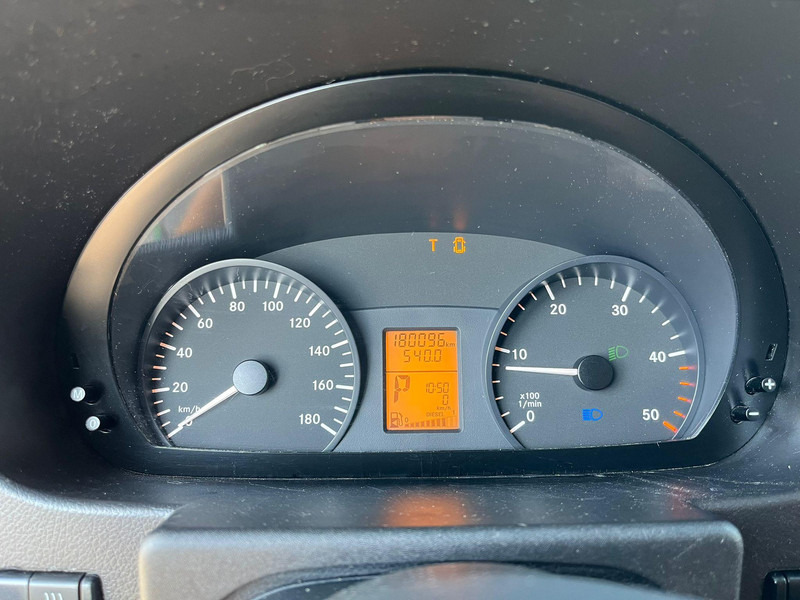 تأجير Mercedes-Benz Sprinter 516 CDI 19 + 1 SEATS Mercedes-Benz Sprinter 516 CDI 19 + 1 SEATS: صورة 11 تأجير Mercedes-Benz Sprinter 516 CDI 19 + 1 SEATS Mercedes-Benz Sprinter 516 CDI 19 + 1 SEATS: صورة 11