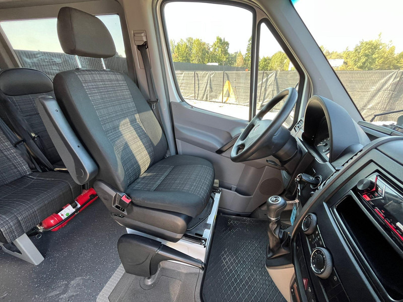 تأجير Mercedes-Benz Sprinter 516 CDI 19 + 1 SEATS Mercedes-Benz Sprinter 516 CDI 19 + 1 SEATS: صورة 13 تأجير Mercedes-Benz Sprinter 516 CDI 19 + 1 SEATS Mercedes-Benz Sprinter 516 CDI 19 + 1 SEATS: صورة 13