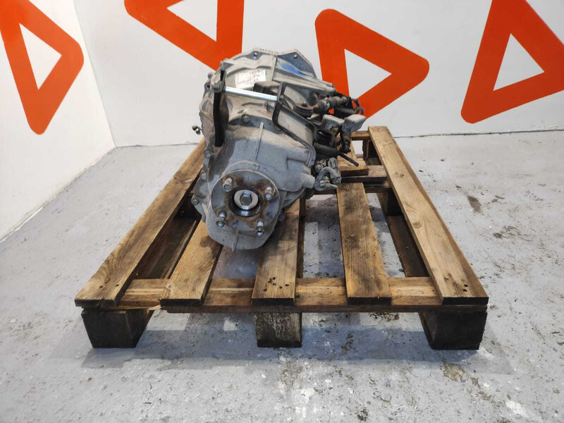 Nissan NT 400 Cabstar Gearbox 32010-LC62A / LOW MILEAGE - صندوق التروس - شاحنة: صورة 2 Nissan NT 400 Cabstar Gearbox 32010-LC62A / LOW MILEAGE - صندوق التروس - شاحنة: صورة 2